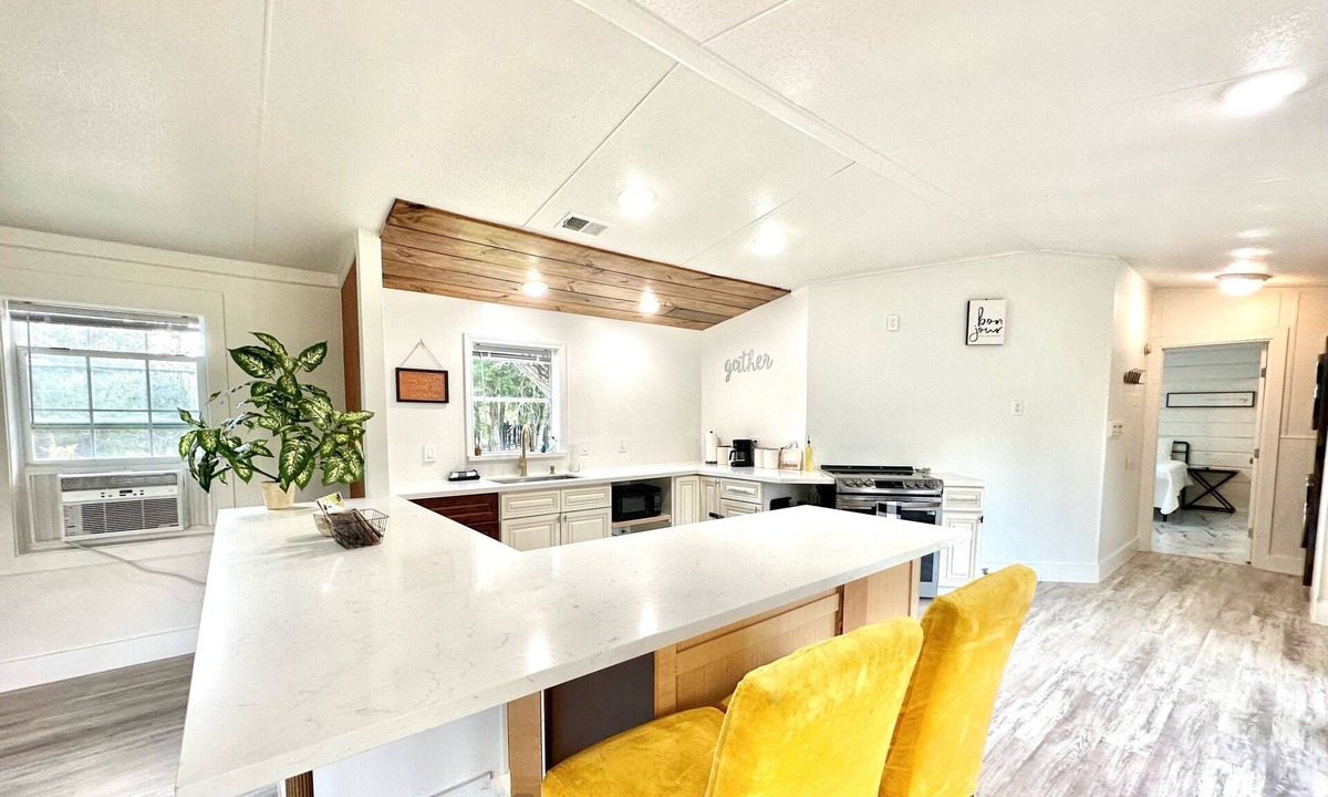 Santa Fe House | Bayou Dreaming Waterfront Escape