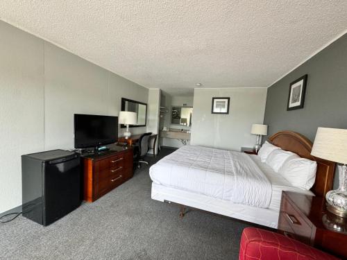 Jennings Hotel | Bayou Inn