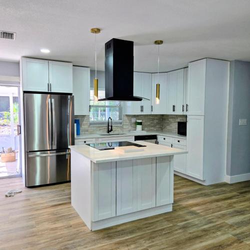 Bayshore Gardens House | Bayshore Vacation Home