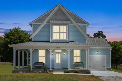 Tower Hill House | Bayside Bliss at Cape Charles - New home in Bay Creek w pool & more!