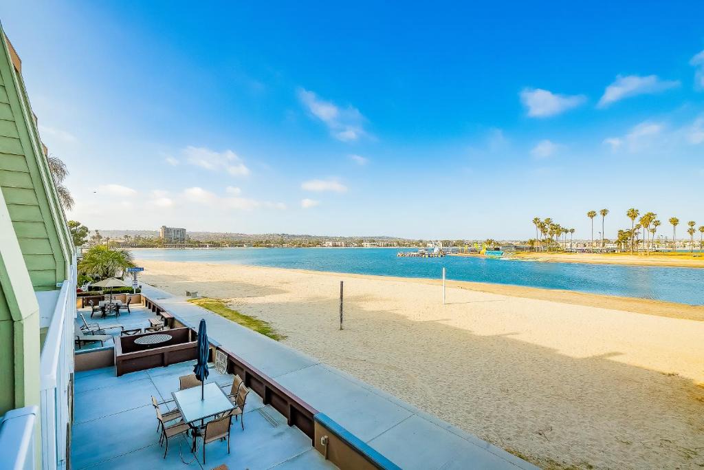 Mission Beach Hotel | Bayside Breeze