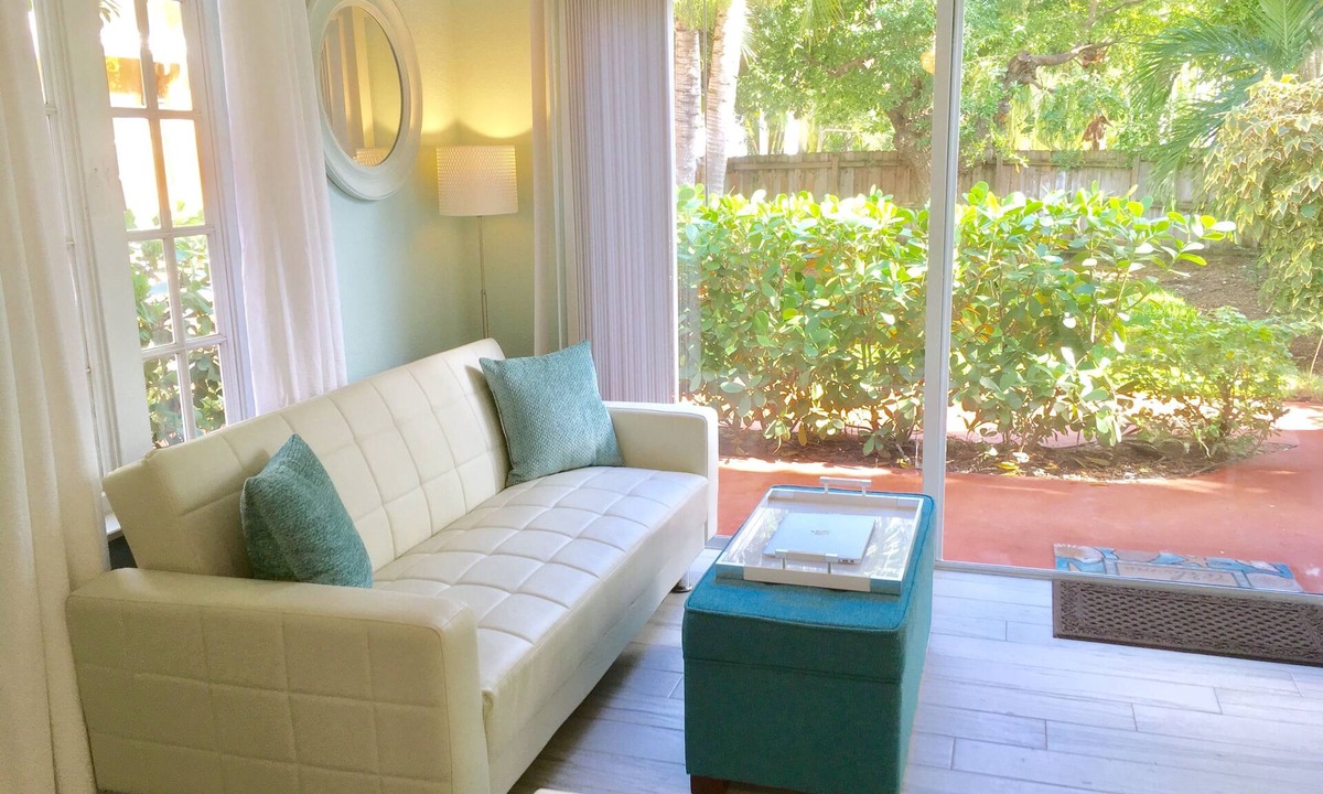 Northeast Miami Cottage | Bayside Cottage Retreat