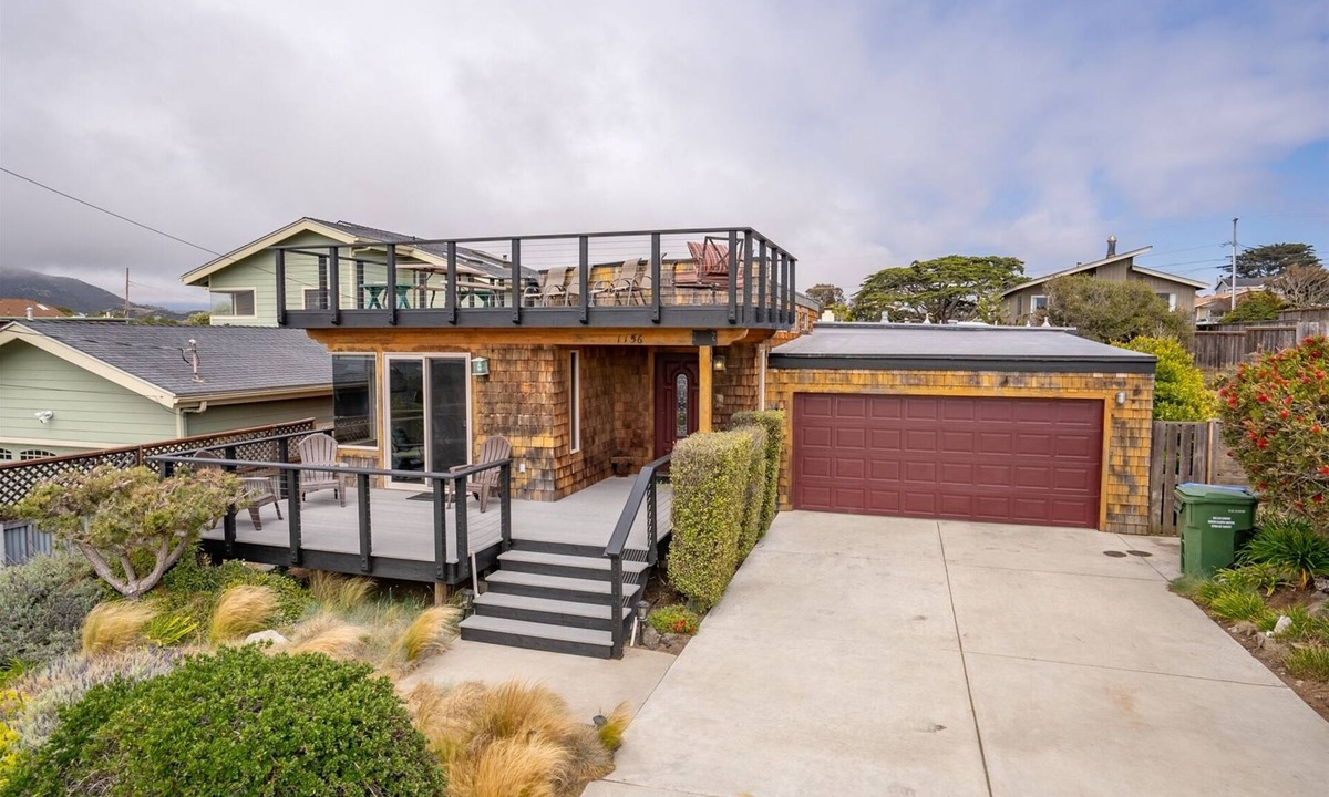 Baywood Park House | Bayside Gem at Elfin Forest