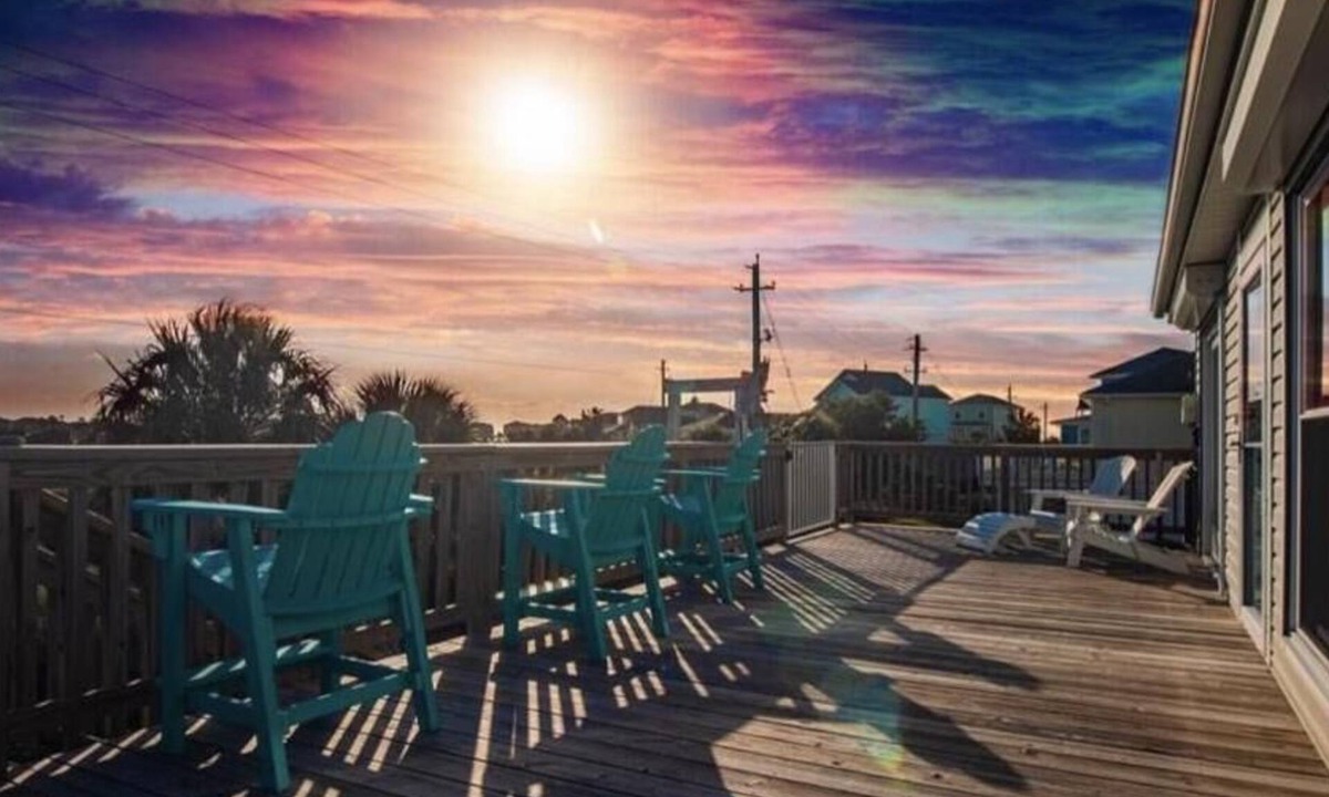 Isla Del Sol House | Bayside home on nature preserve, with unobstructed views of gorgeous sunset.