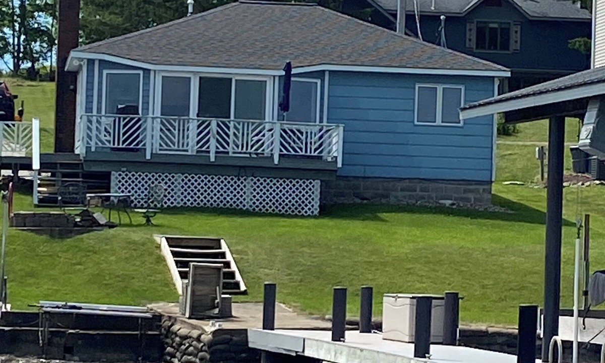 Sterling House | Bayside House in Fair Haven with Boat Dock