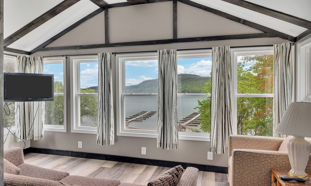 Cooperstown - Otsego Lake Hotel | Bayside Inn & Marina