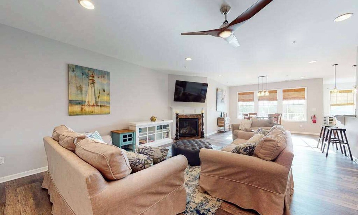 Sun Ridge Condo | Bayside Resort condo - fireplace, central AC & private W/D - pools, gym & golf