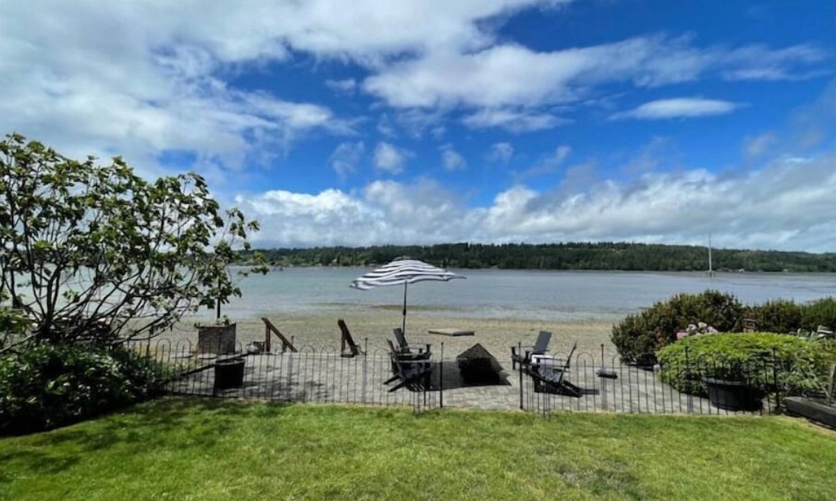 Victor House | Bayside Retreat