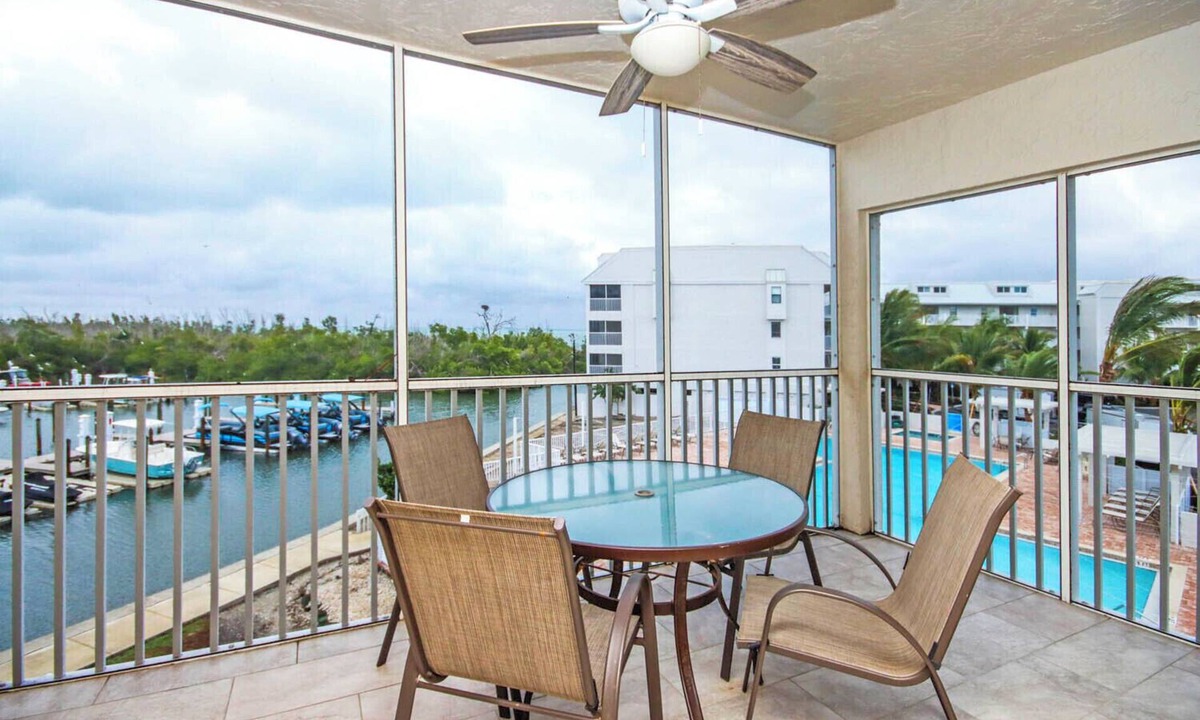 Captiva Condo | Bayside Villa 4224: Bright Corner Unit with Stunning Bay Views