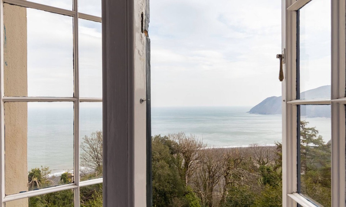 Lynton Cottage | Bayview Terrace