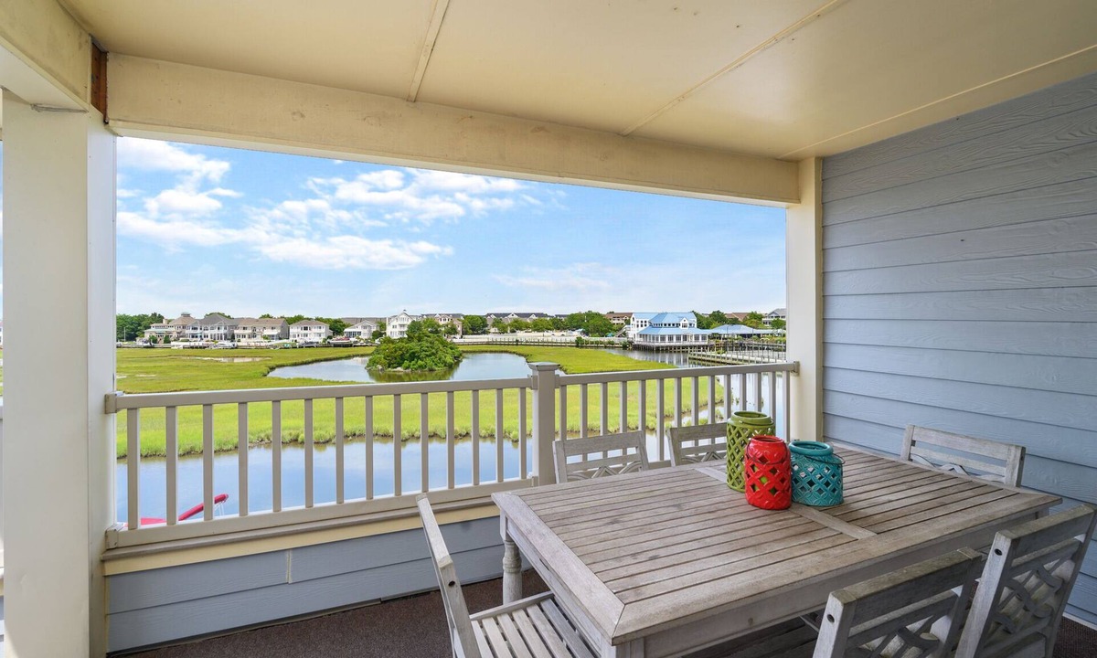 Heron Harbour Isle Condo | Baywatch II 301B at Heron Harbour by Seaside Vacations & Sales