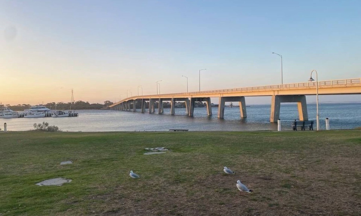 Coronet Bay House | Baywatch – Your Cozy Beach Escape