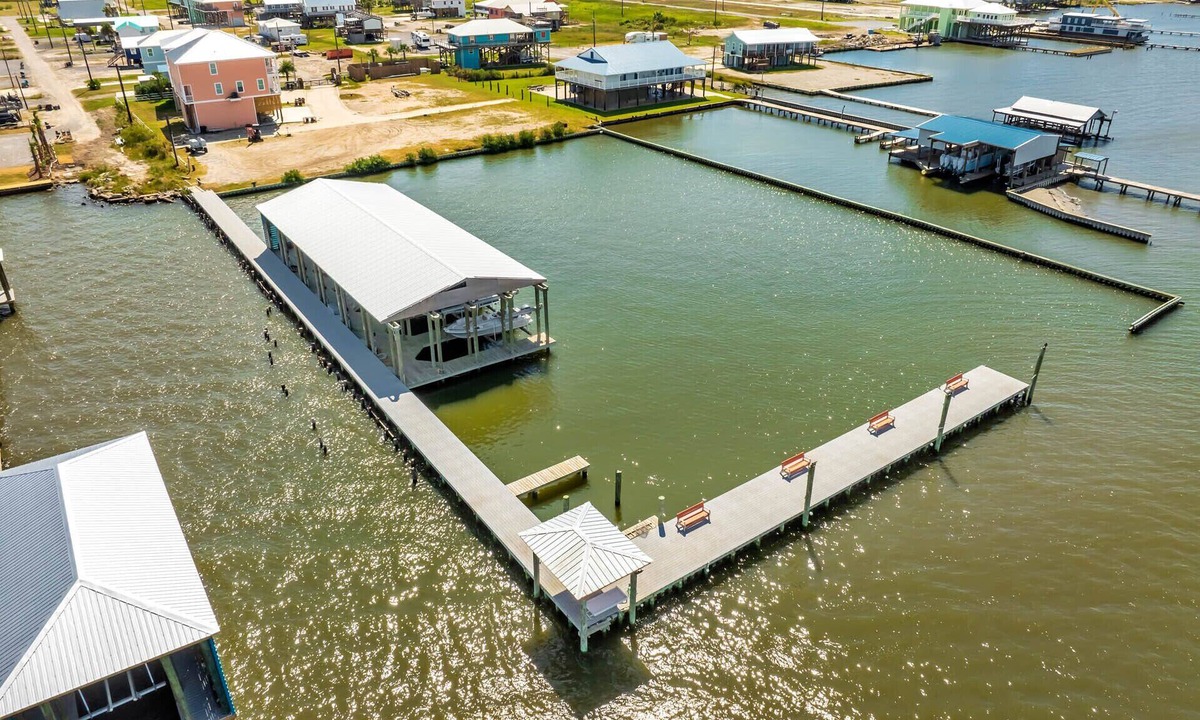 Grand Isle Condo | Baywinds Condo 8: Coastal Realty Group