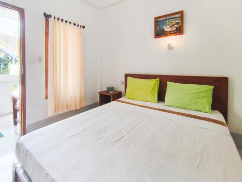 Senggigi House | BC Inn near Senggigi Harbour RedPartner