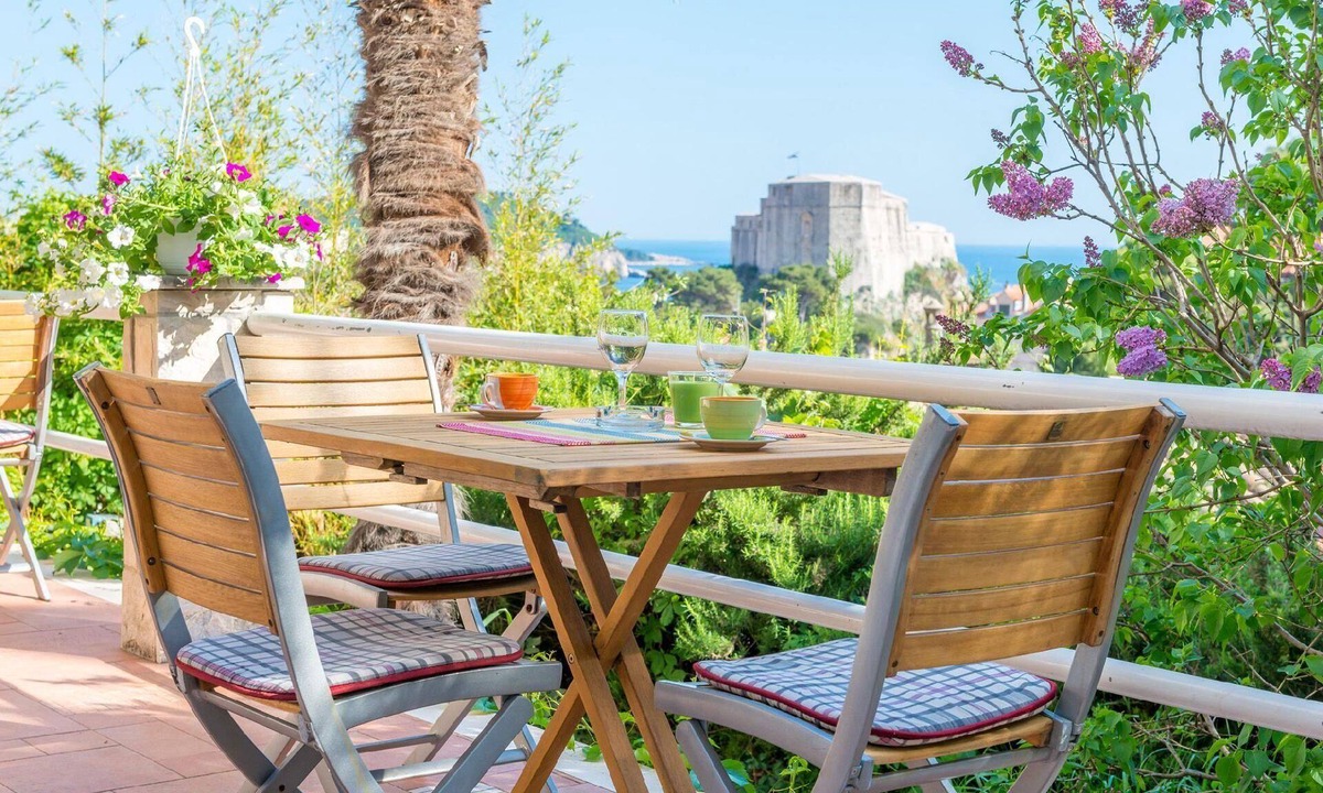Pile Apartment | Be amaized by fantastic view from Ankora - HotTub