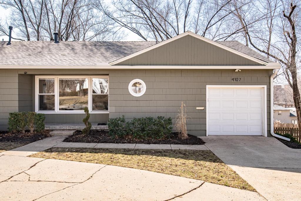 Westwood Hills House | Be At Home in KC