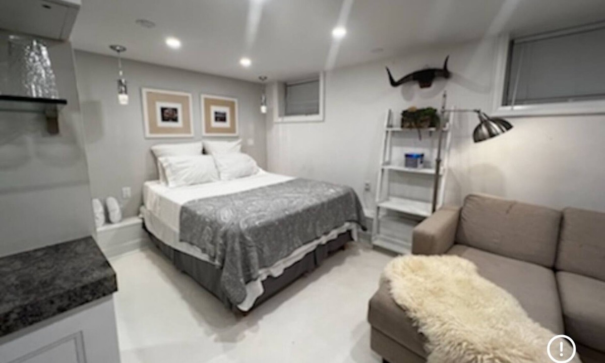 The Beaches House | Be at the Beach! Beautiful Summers Steps to the Water