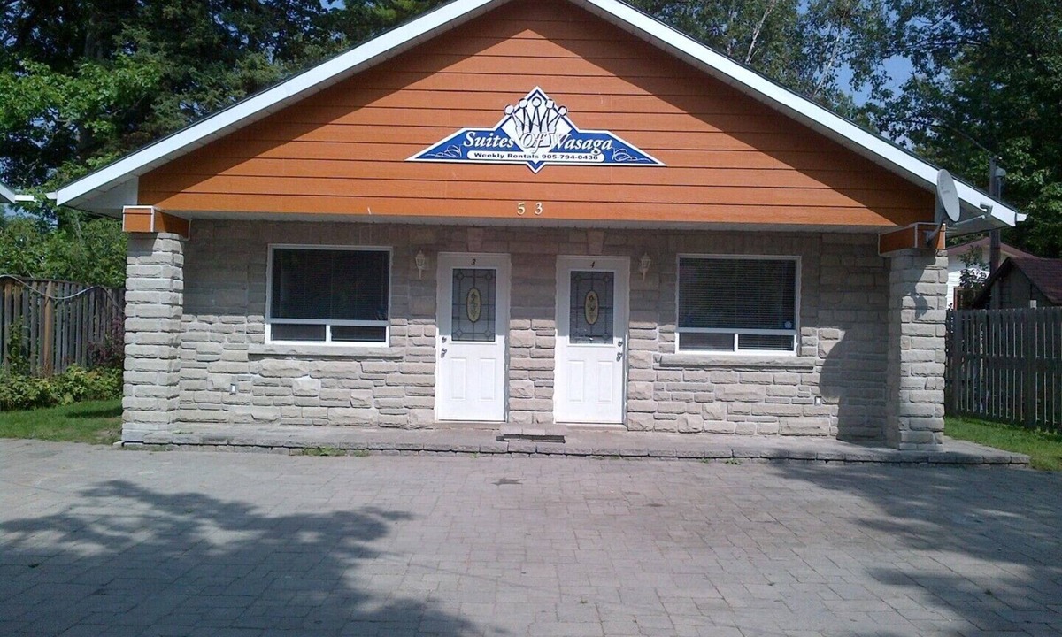 Wasaga Beach Cottage | Beach Area 1 Suites Of Wasaga