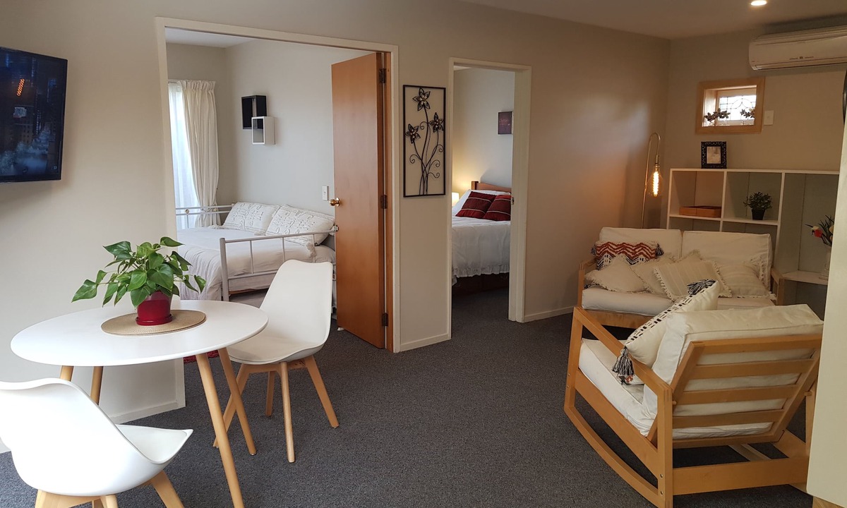 Pines Beach House | Beach Bach