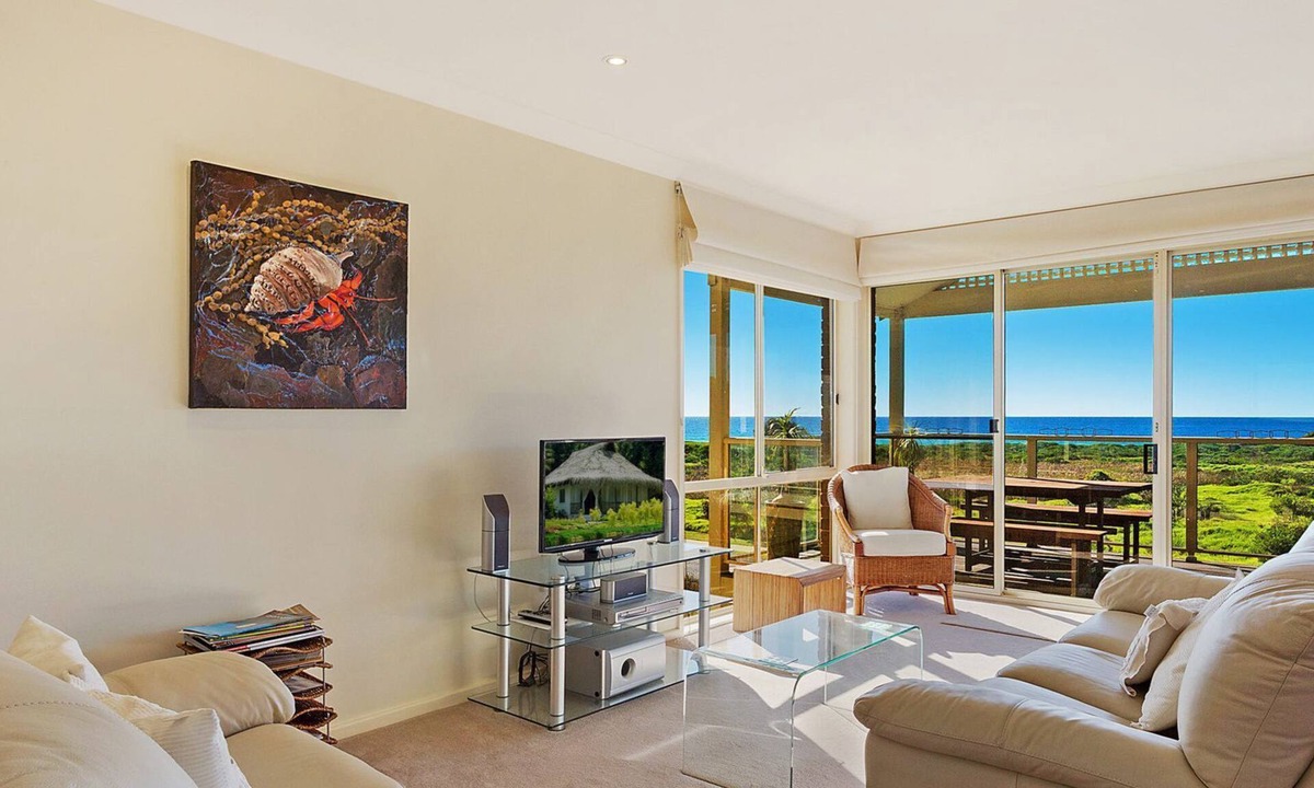 North Narooma Apartment | Beach Breakers Apartment - Stunning Views