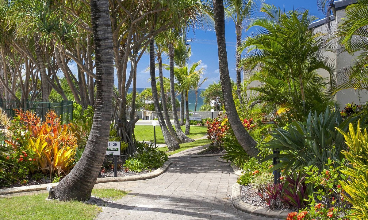 Sunrise Beach Apartment | Beach Breakers Resort