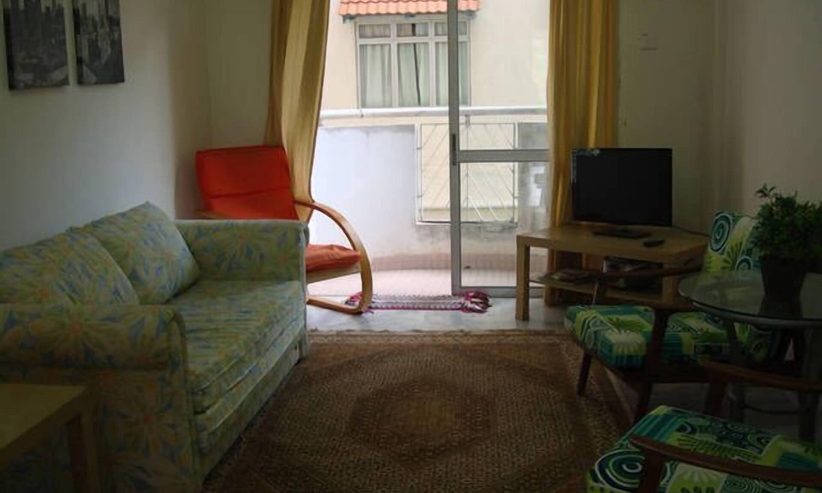 Tanjung Tanah Merah Apartment | Beach Condo With Pool And WIFI