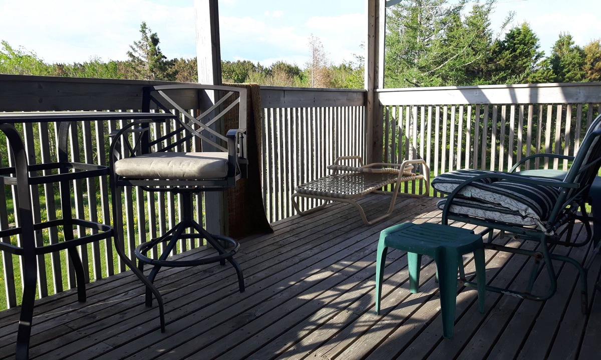 Amherst Shore Cottage | Beach Cottage on Hill