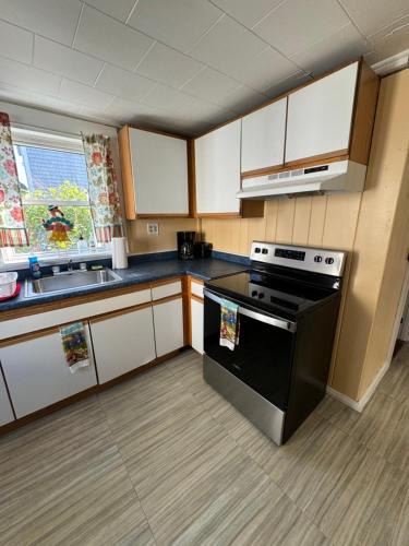 Hampton House | Beach Cottage on North Beach