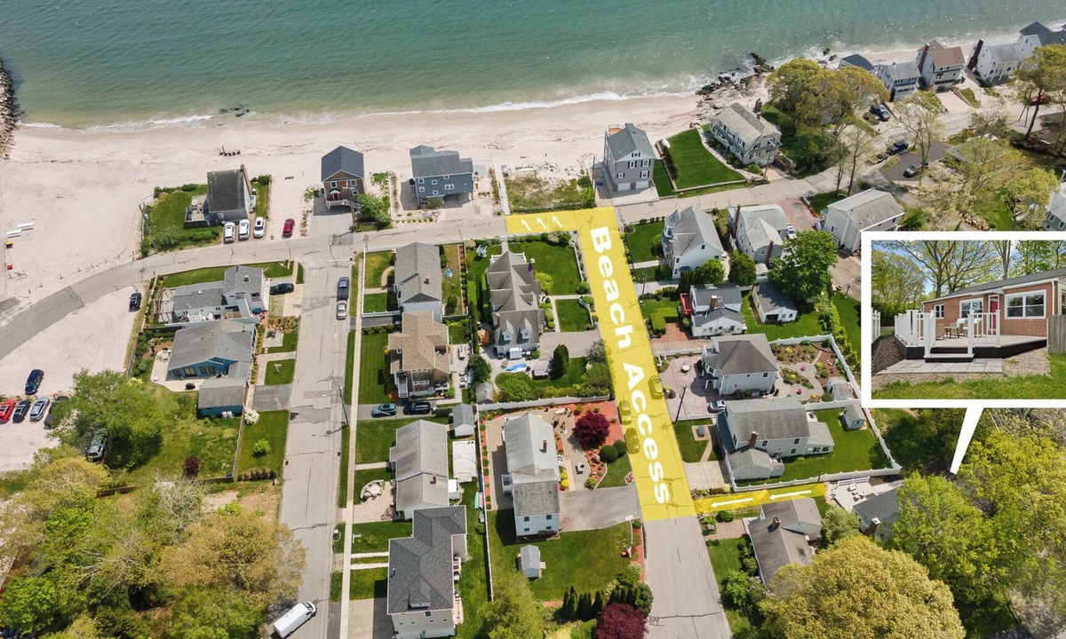 Niantic Cottage | Beach Cottage, private beach and pass