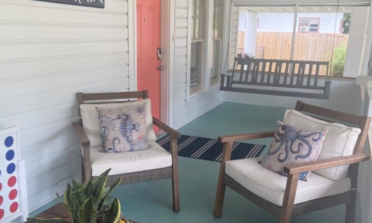 Port St. Joe House | Beach Cottage | Screened Porch | Fenced Yard