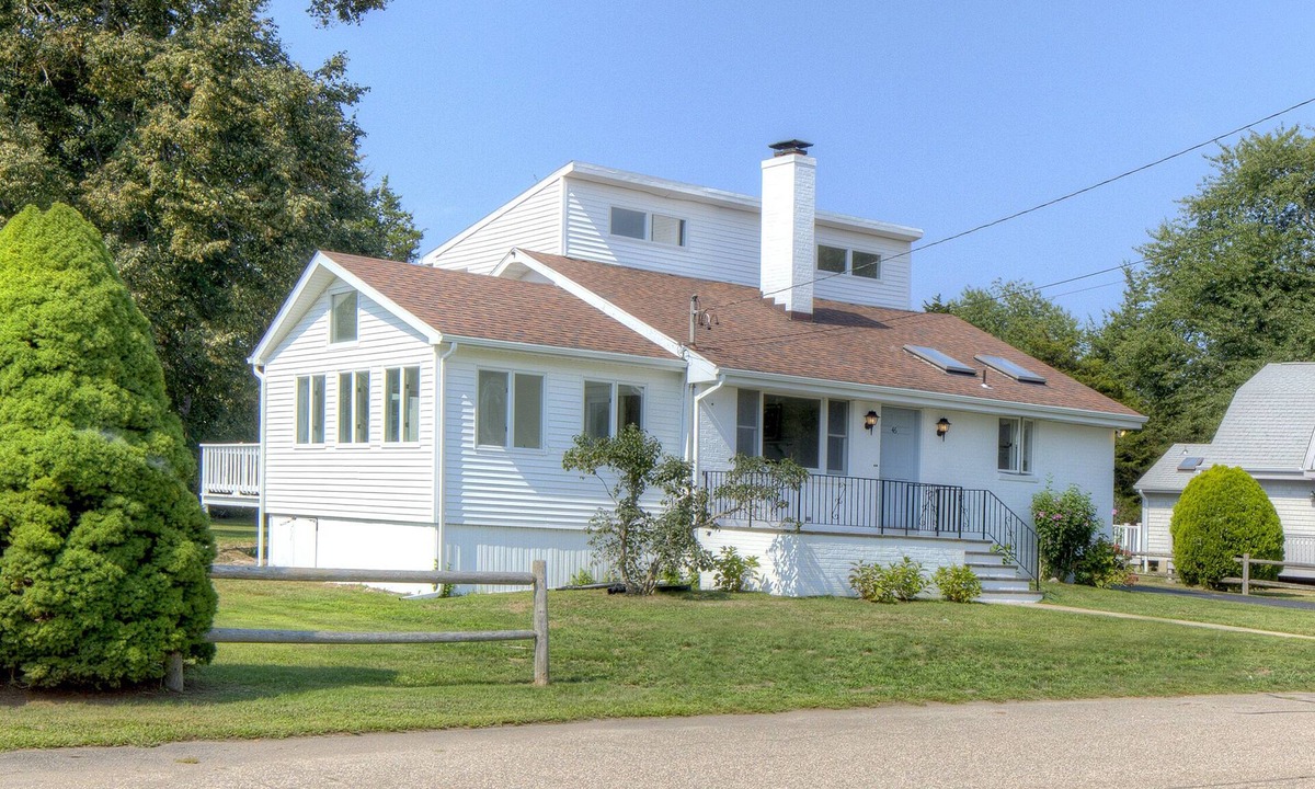 Misquamicut Cottage | Beach Cottage