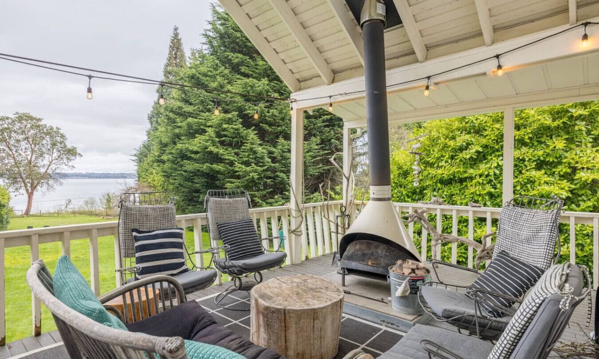 Port Ludlow House | Beach Cottage w/Water Access