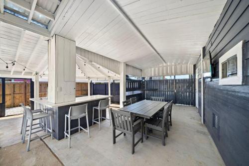 Galveston House | Beach Cottage with Soaking Pool and Outdoor Oasis