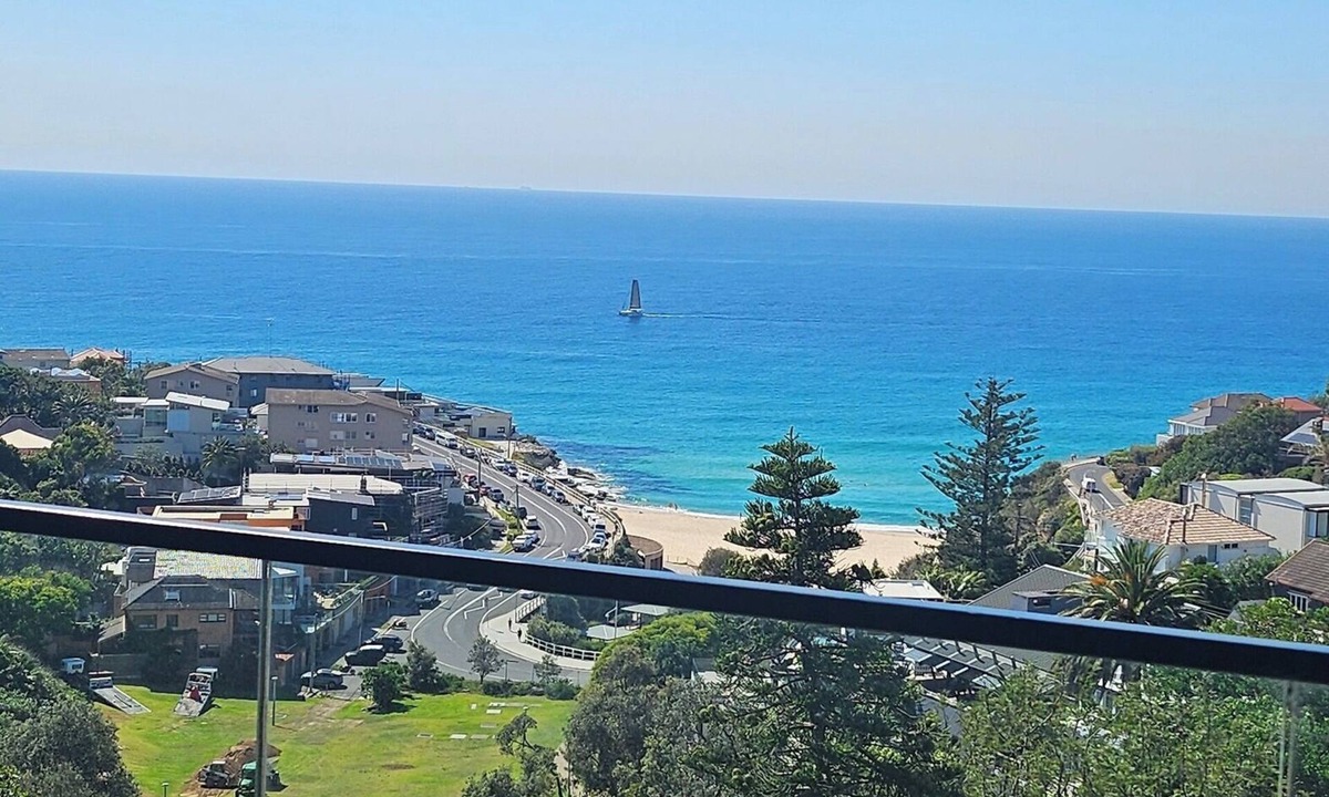 Bondi Apartment | BEACH, COZY, PERSONAL