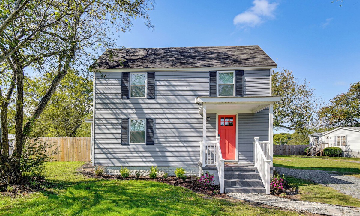 Cape Charles House | Beach Days & Dtwn Charm! Cape Charles Cottage