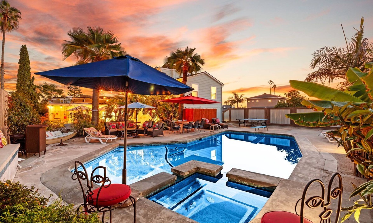 North Pacific Beach House | Beach Days Pool House