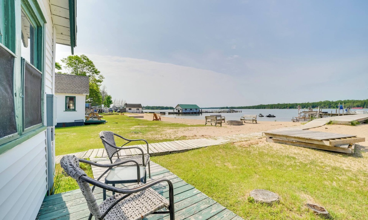 Cedarville Cabin | Beach & Dock Access! Upper Peninsula Cabin Retreat