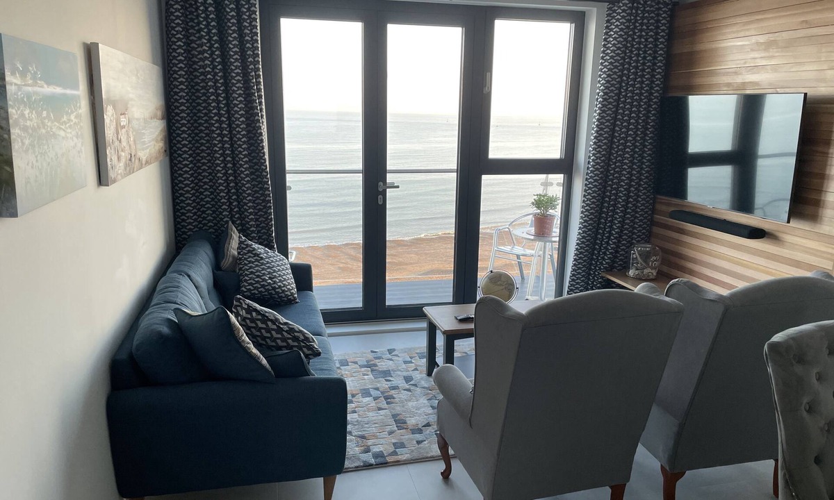 Ramsgate Condo | Beach Flat - Holiday Accommodation - Ramsgate, Thanet