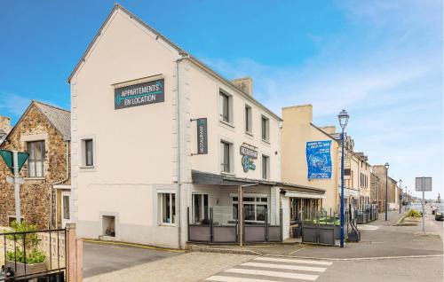 Saint-Benoit-des-Ondes Apartment | Beach Front Apartment