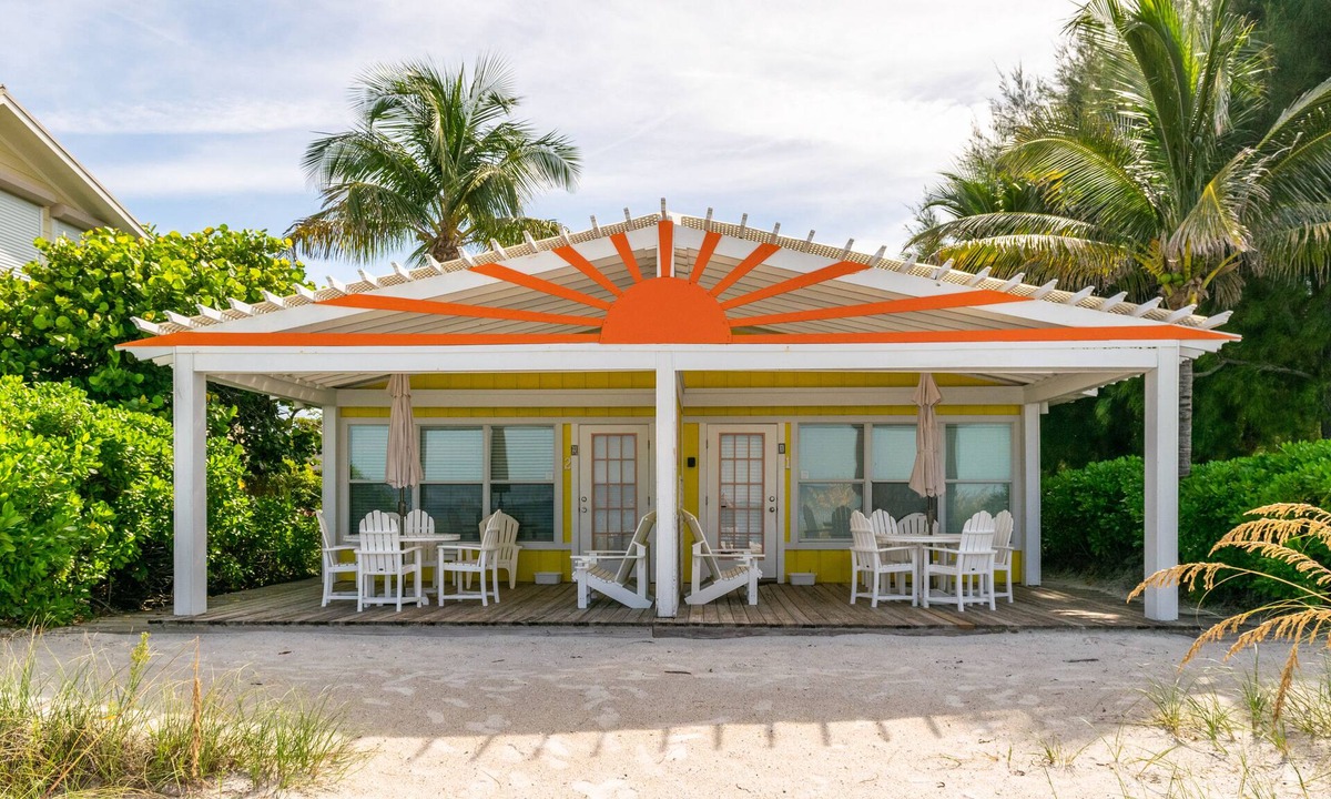 Ilexhurst House | Beach Front 4 Units at Four Beach Lovers All Units