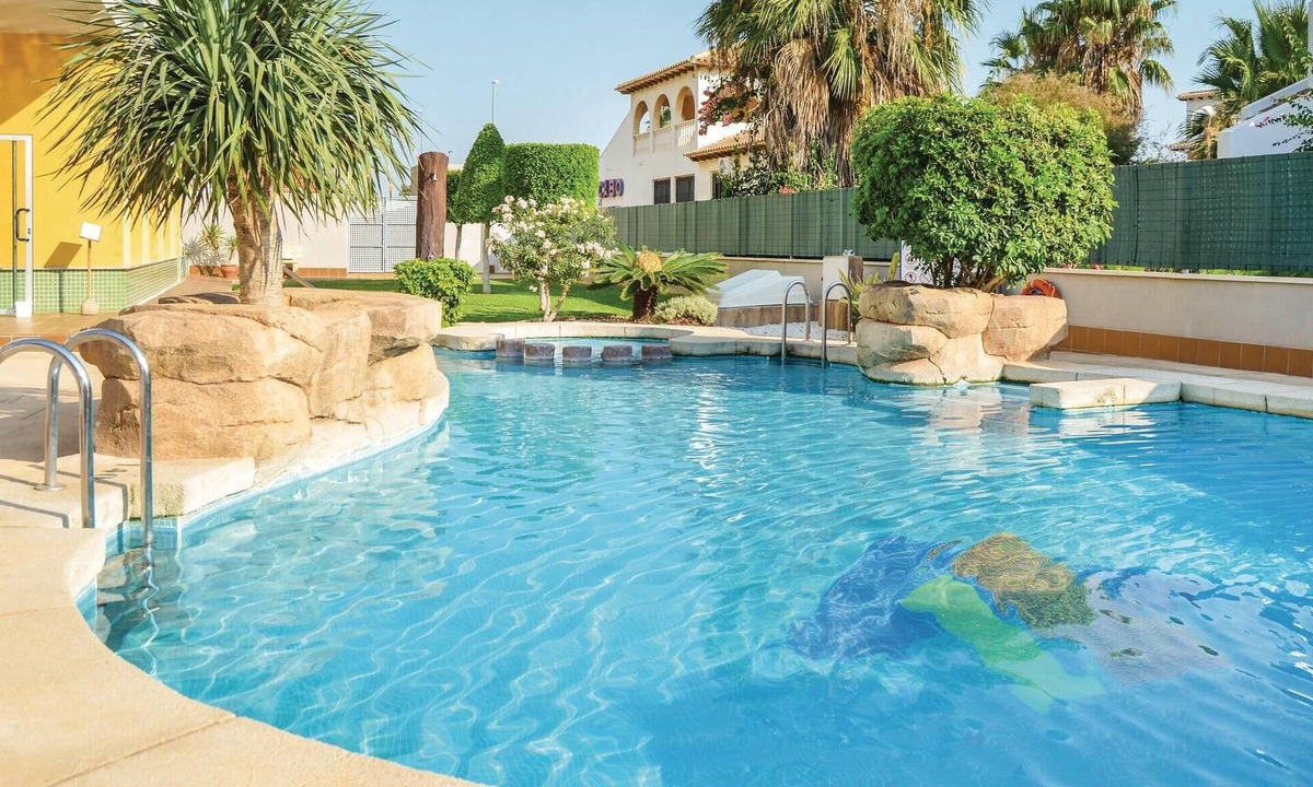 Orihuela Costa Apartment | Beach front apartment in Orihuela Costa with WiFi