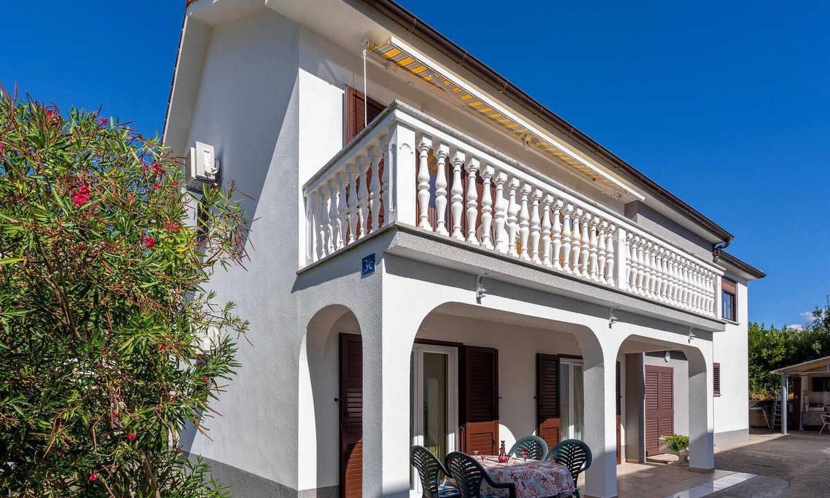 Jurandvor Apartment | Beach front apartment in Jurandvor