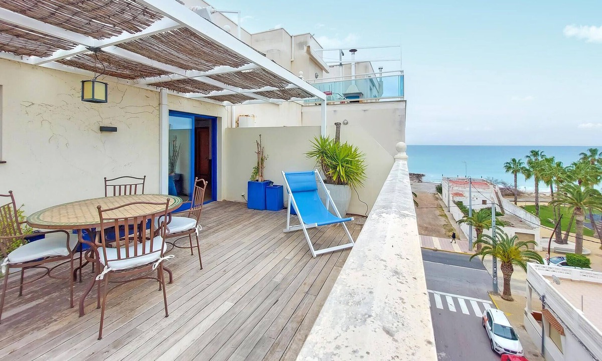 El Grau de Moncofa Apartment | Beach front apartment in Moncofa