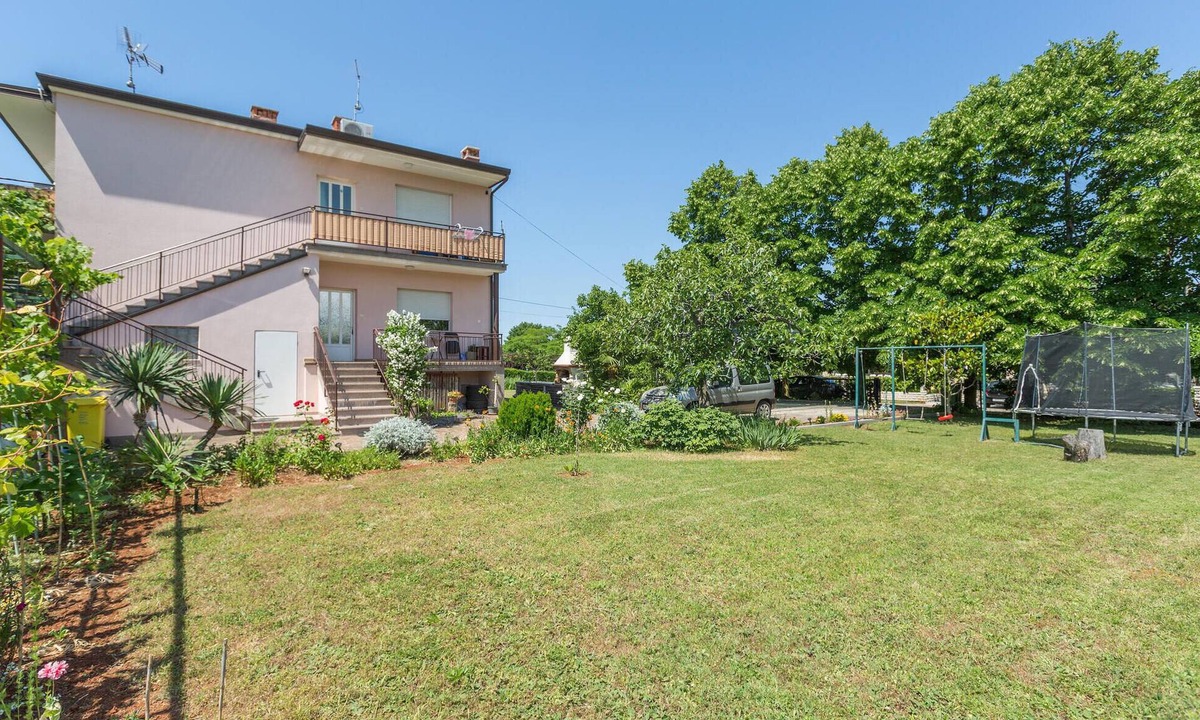 Finida Apartment | Beach front apartment in Umag with WiFi