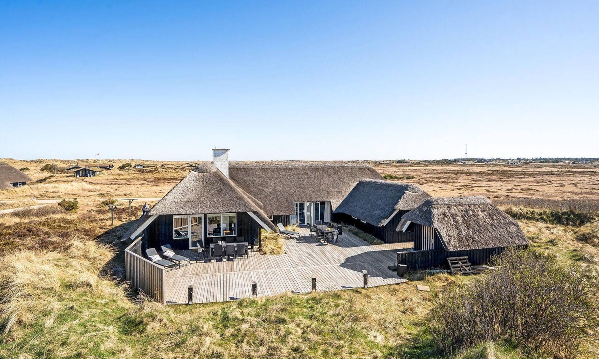 Blavand Strand House | Beach front home in Blåvand with sauna