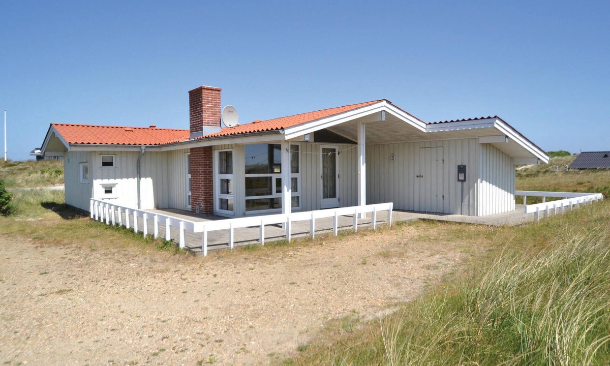 Bjerregard Strand House | Beach front home in Hvide Sande with sauna