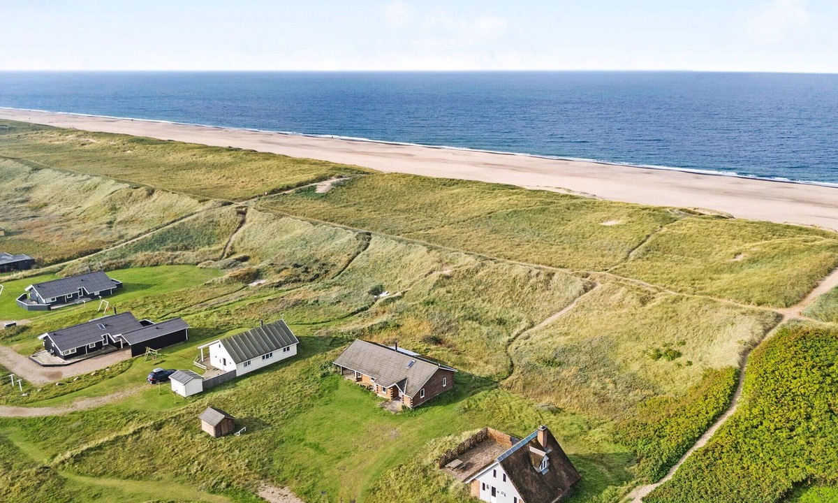 Vrist Strand House | Beach front home in Harboøre with sauna