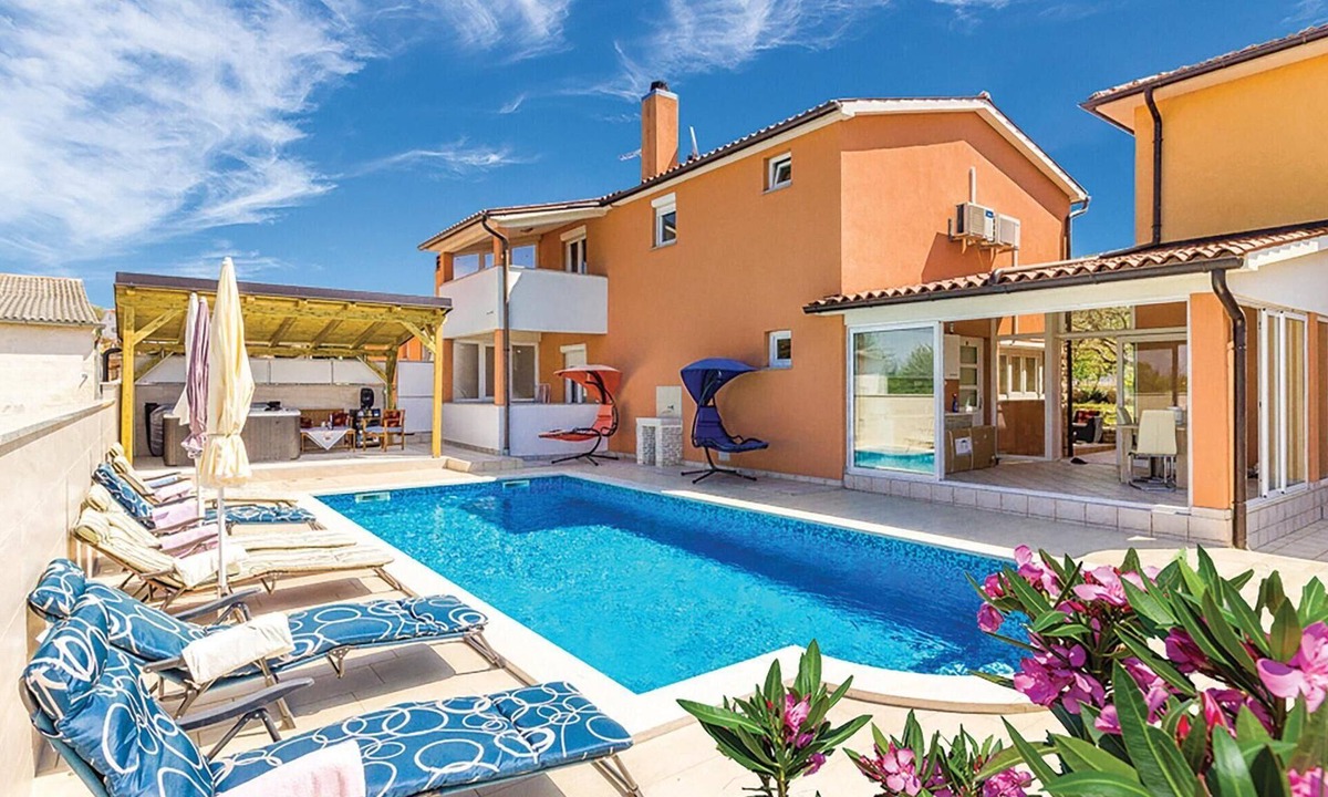 Peroj House | Beach front home in Vodnjan