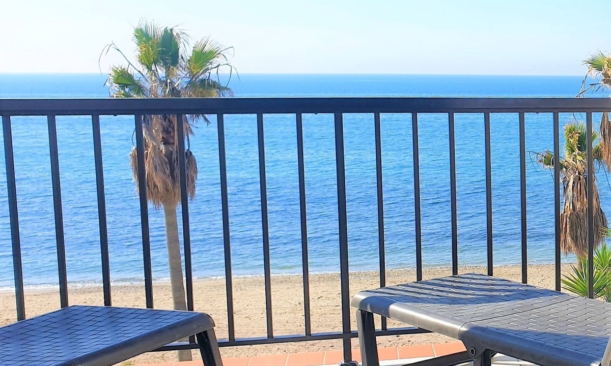 Sitio de Calahonda Apartment | Beach Front house - Full Sea view - Dona Lola Beach Resort - Marbella - Mijas