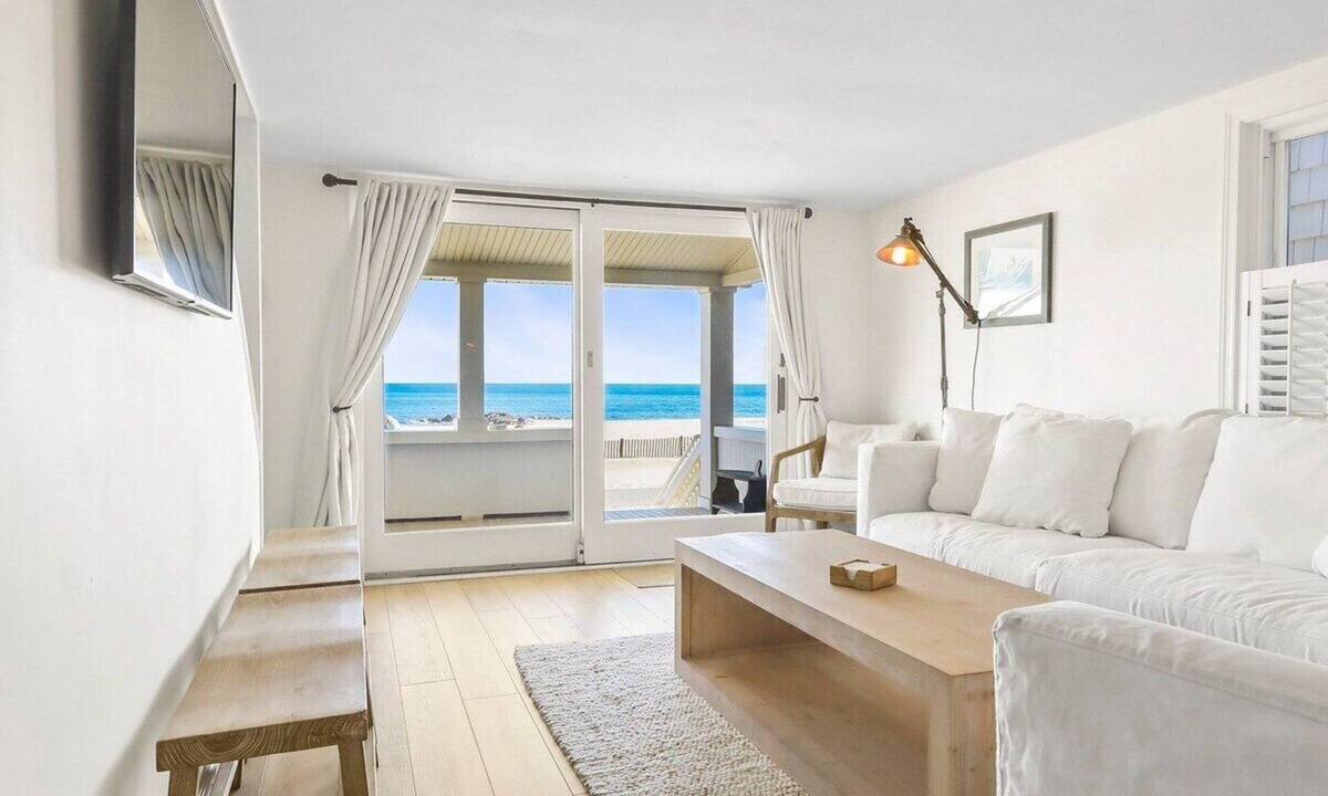 Manasquan House | Beach front living at its best